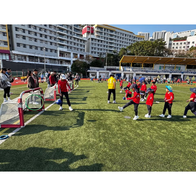 615947126_1208107734795152_559466529115255757_n